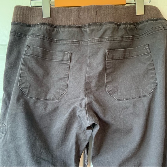 GAP vintage brown cargo styled pants 👖 size 4 regular, elastic waist - Picture 6 of 6